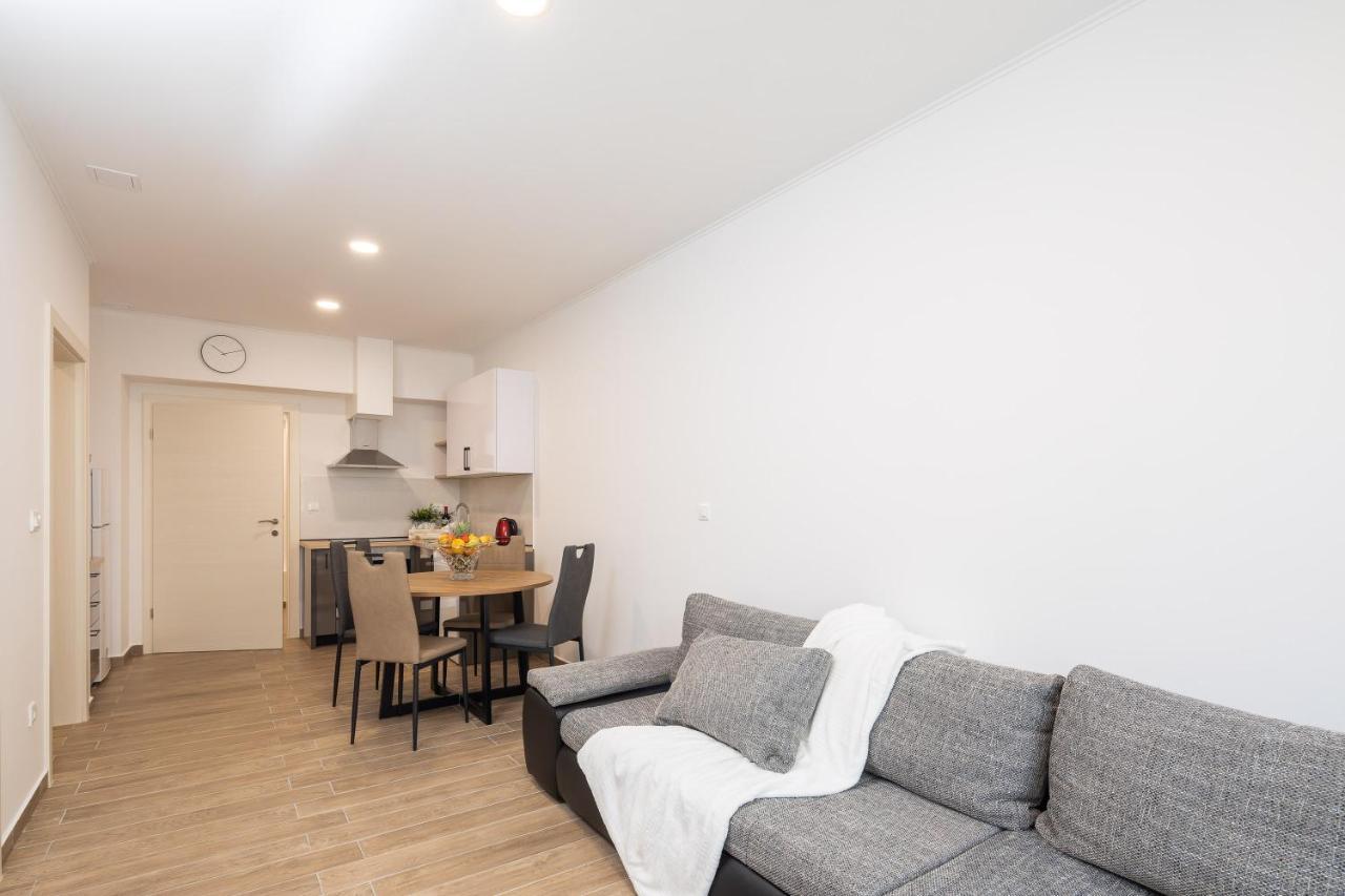 Direct Beach Apartments Jesenice  Exterior foto