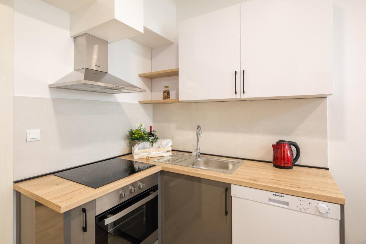 Direct Beach Apartments Jesenice  Exterior foto