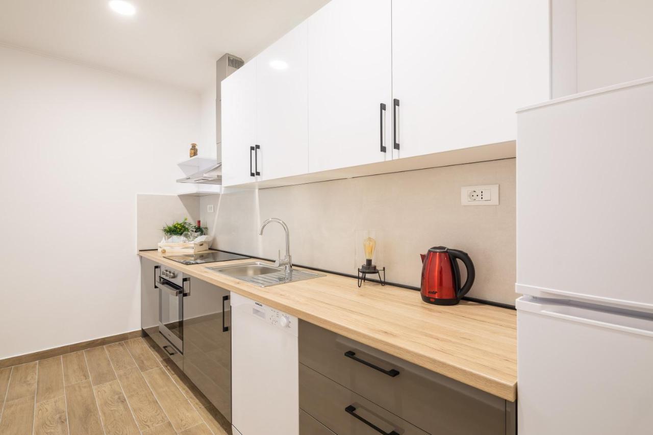 Direct Beach Apartments Jesenice  Exterior foto